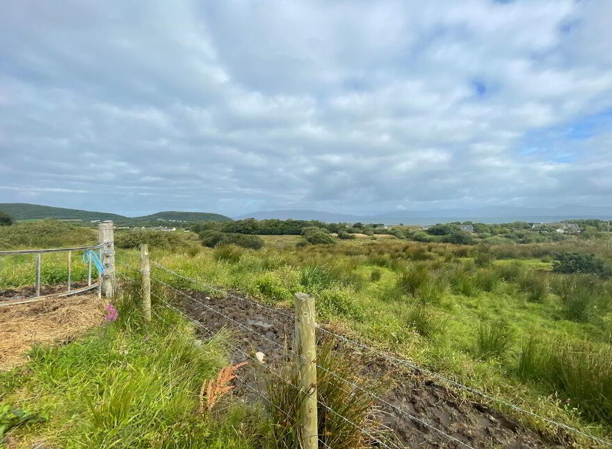 28 Acre Farm Cottage & Outbuildings, Falduff, Louisburgh, F28DD85