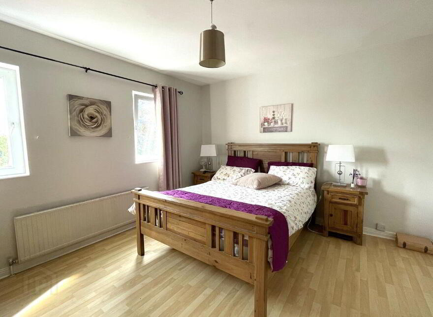 26 Monument Street, Westport, F28N526