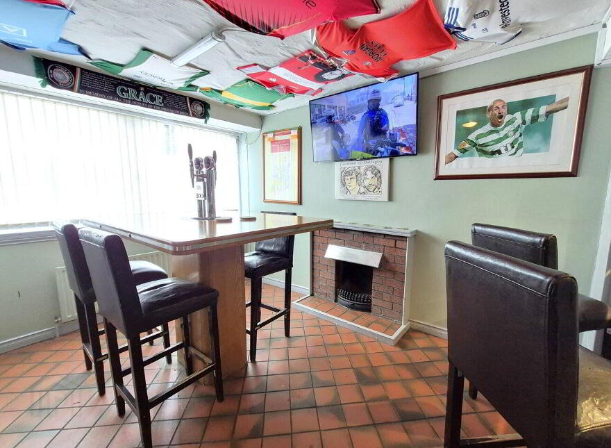 Residence & Licensed Premises, Altamount Street, Westport, F28T634