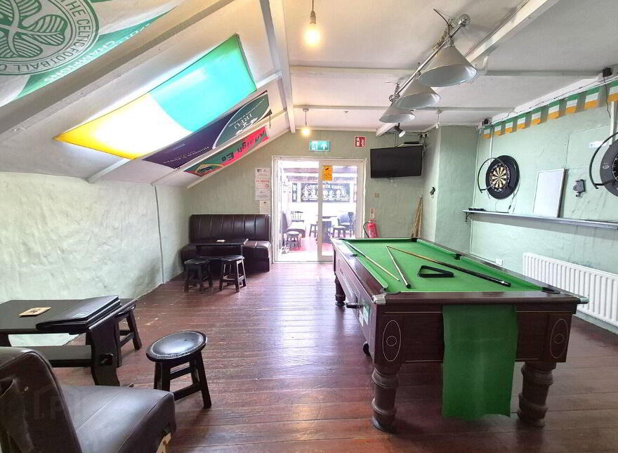 Residence & Licensed Premises, Altamount Street, Westport, F28T634