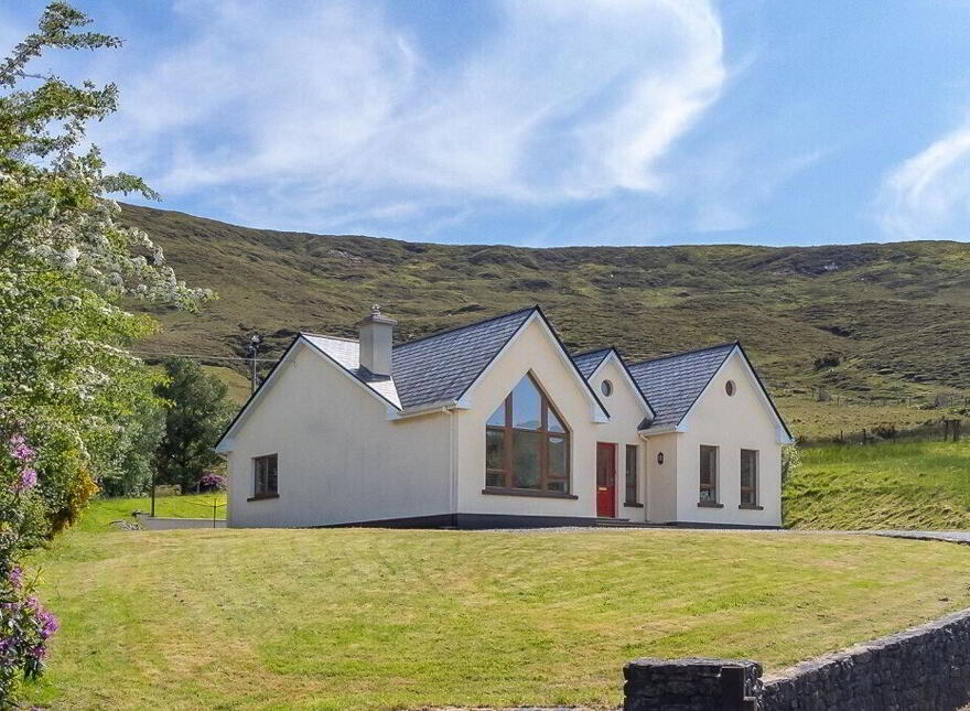 House, & 5.75 Acres, Naomh Aine, Glennagevlagh, Glennagevlagh, H91HD7T