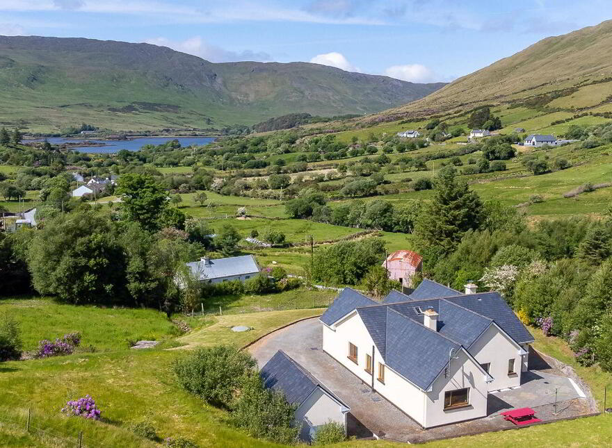 House, & 5.75 Acres, Naomh Aine, Glennagevlagh, Glennagevlagh, H91HD7T