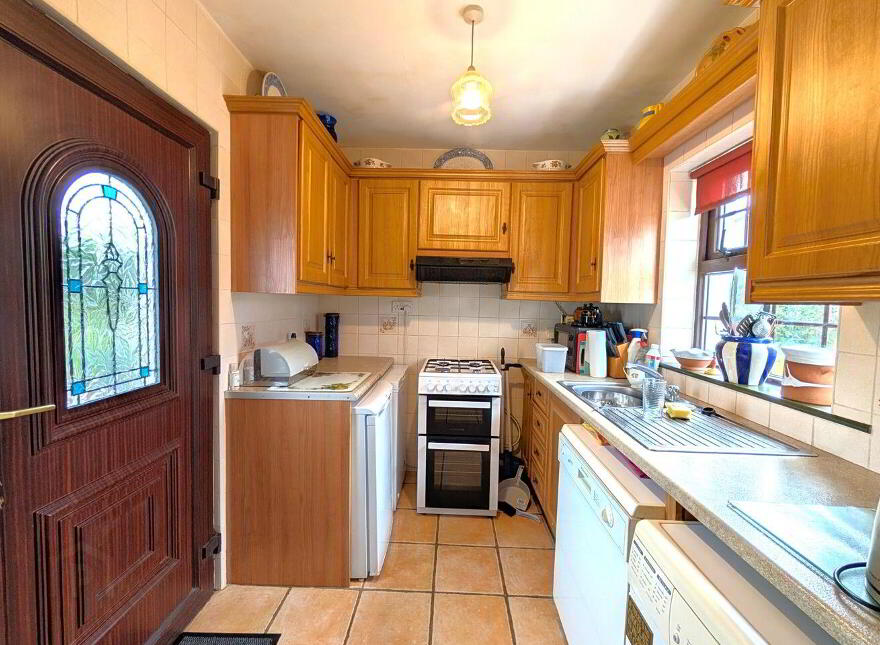 Pier Road, Murrisk, Killadangan, F28PY86
