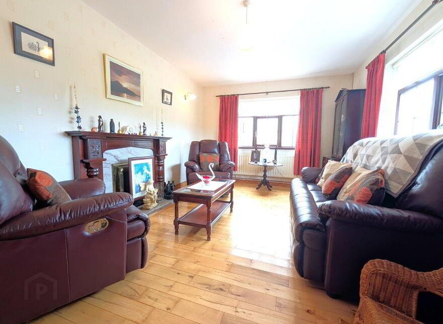 Pier Road, Murrisk, Killadangan, F28PY86