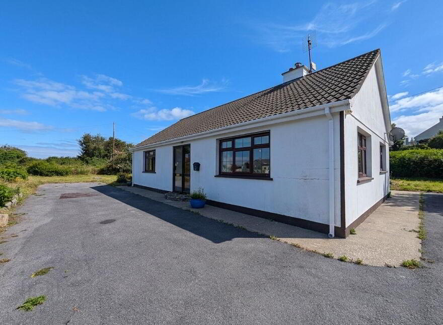 Pier Road, Murrisk, Killadangan, F28PY86