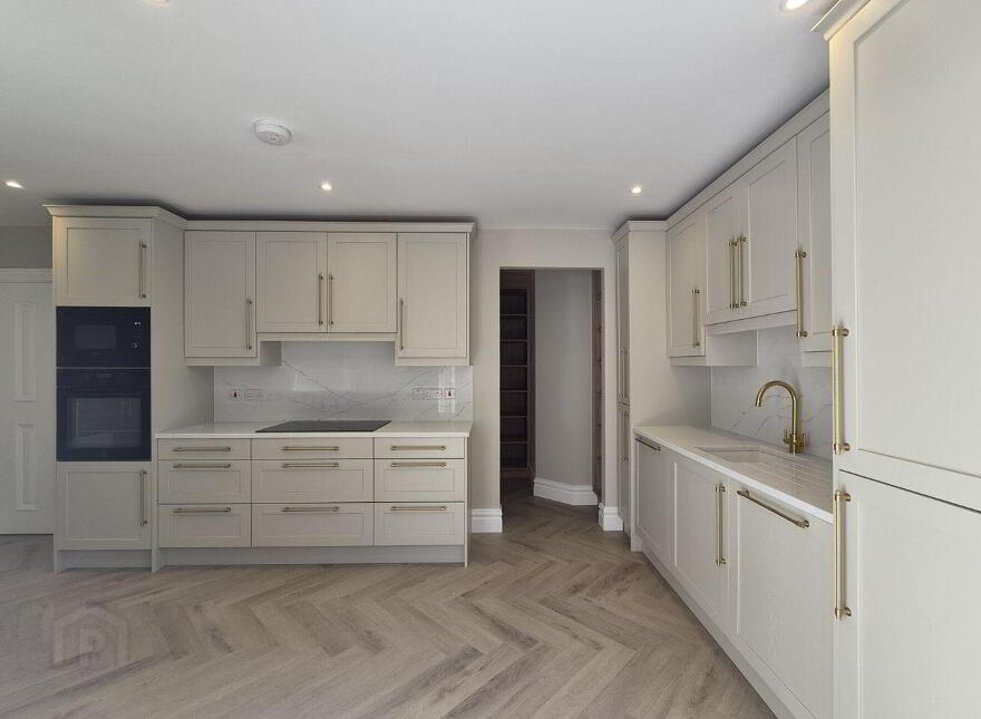 Lower Quay, Westport, F28N2E7