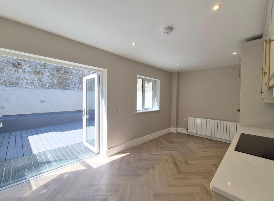 Lower Quay, Westport, F28N2E7