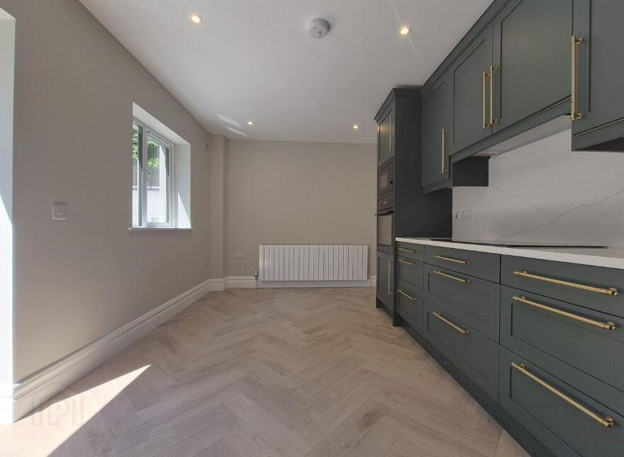 Lower Quay, Westport, F28N2E7
