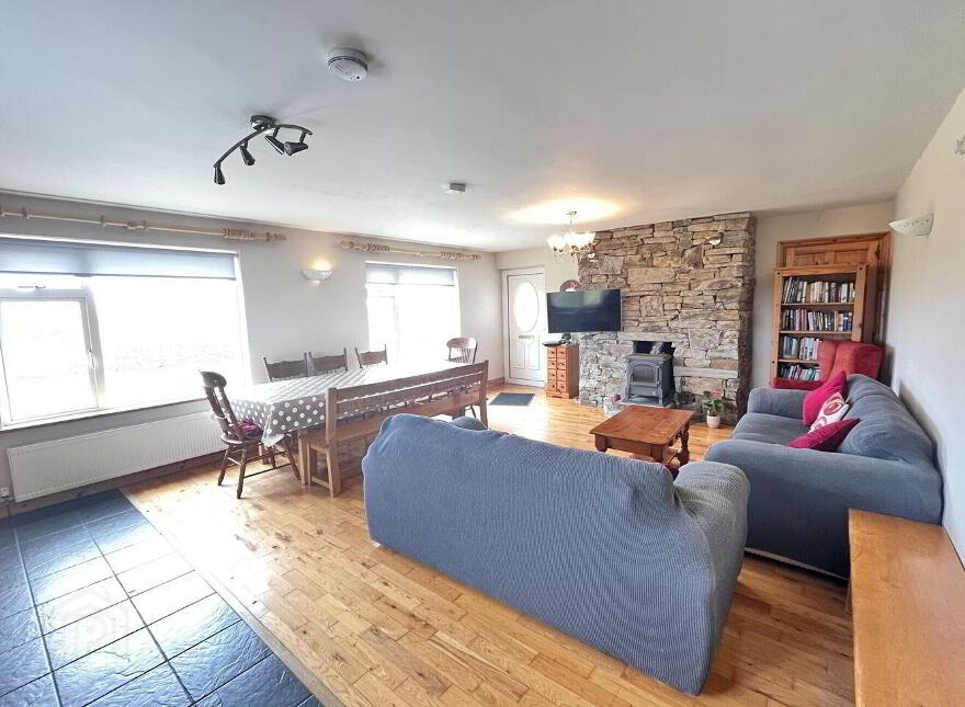 House & Granny Flat On 2.74 Acres, Accony, Roonagh Point, Louisburgh, F28H585