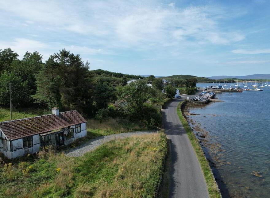 Rosmoney, Carraholly