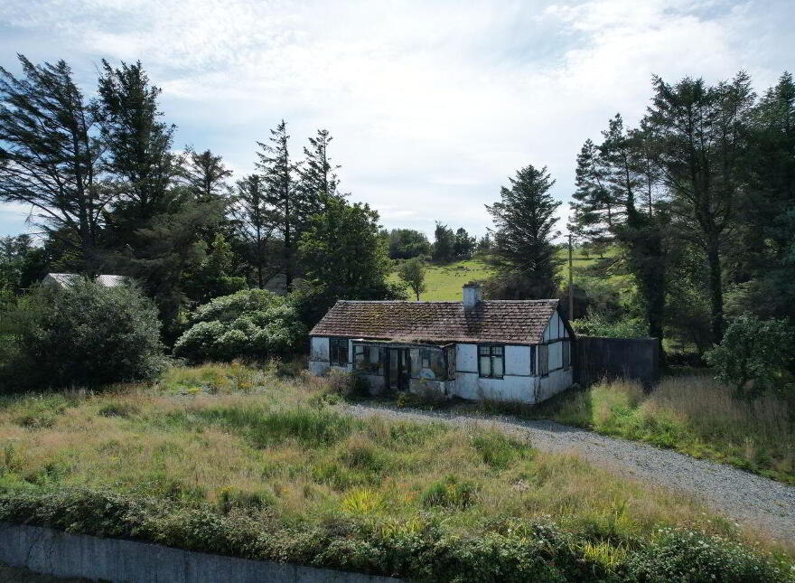 Rosmoney, Carraholly