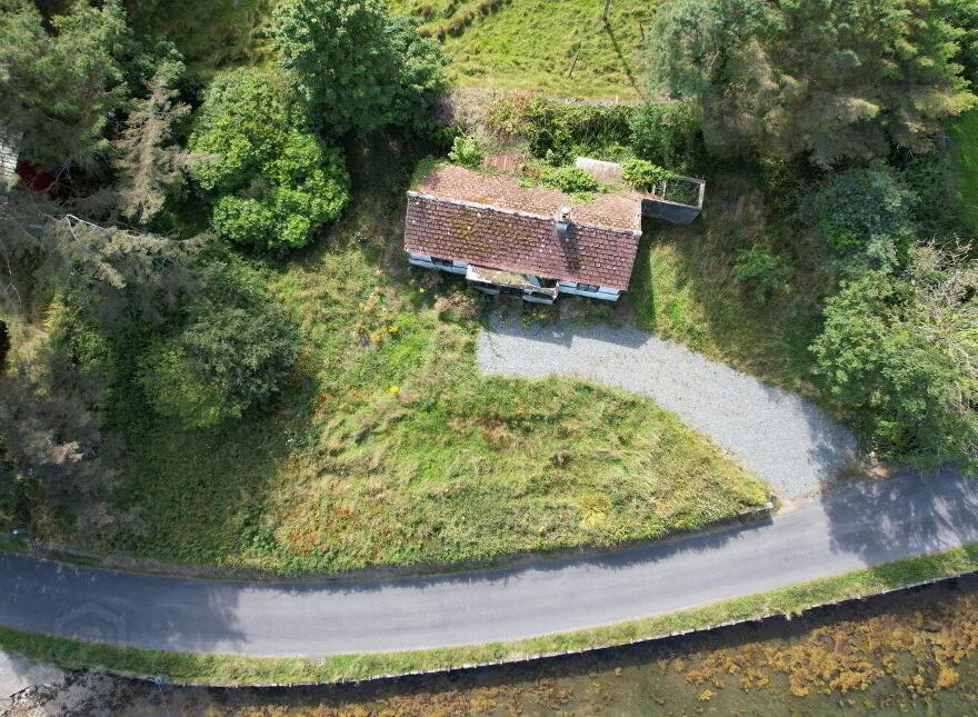 Rosmoney, Carraholly