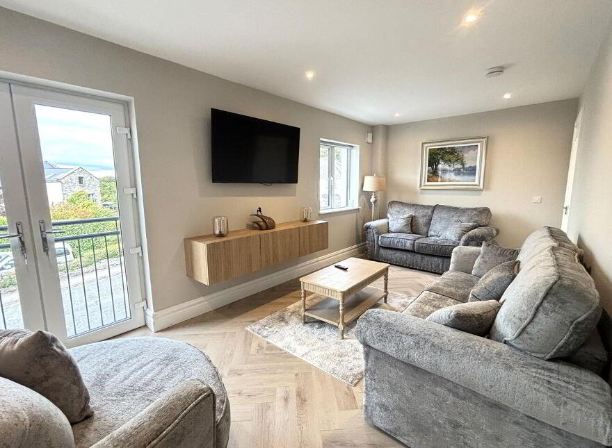 No. 1 Lower Quay, Westport, F28N2E7