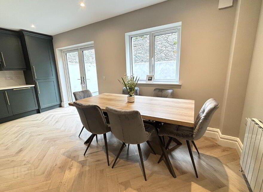 No. 1 Lower Quay, Westport, F28N2E7
