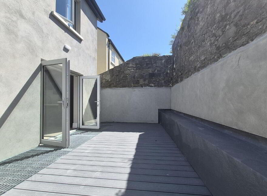 No. 1 Lower Quay, Westport, F28N2E7