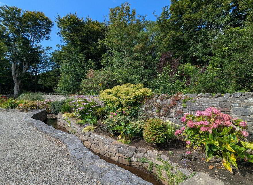 Clooneen, Westport, F28X281