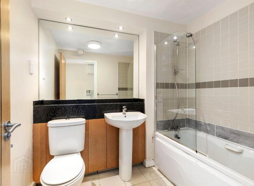 71 The Clayton, The Gasworks, Ringsend, Ringsend, D04KX68