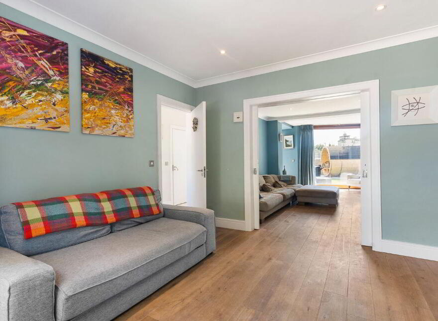 13 Oaklands Drive, Ballsbridge, Ballsbridge, D04E6V3