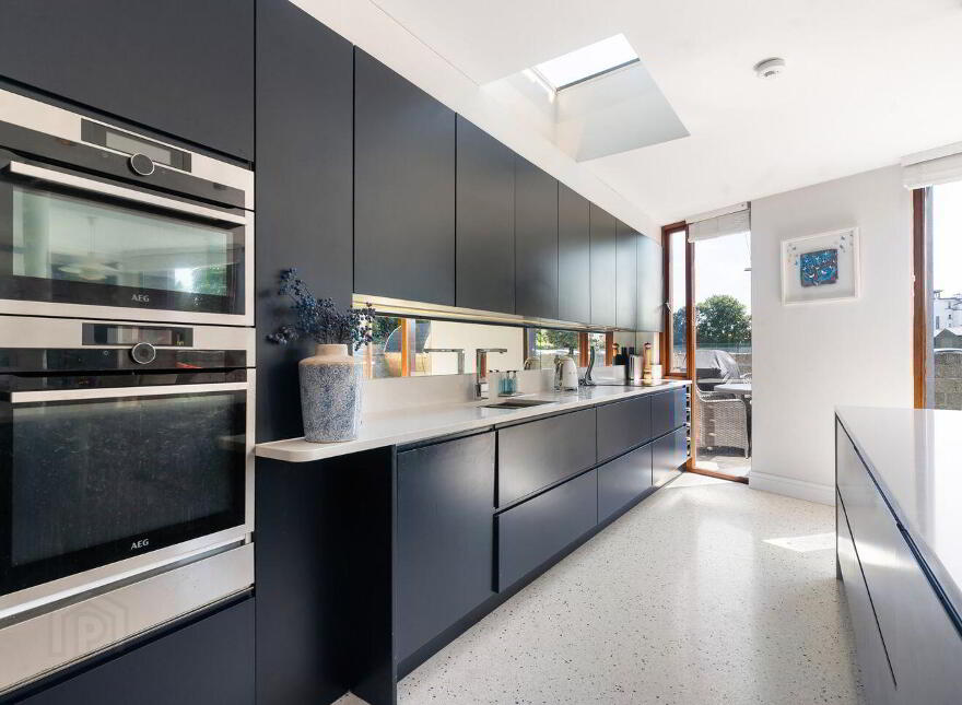 13 Oaklands Drive, Ballsbridge, Ballsbridge, D04E6V3