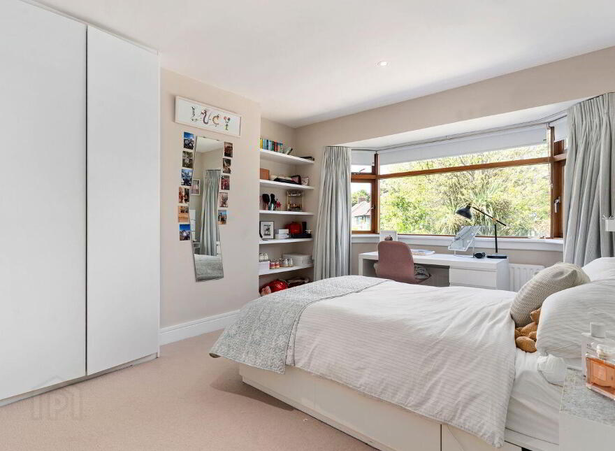 13 Oaklands Drive, Ballsbridge, Ballsbridge, D04E6V3