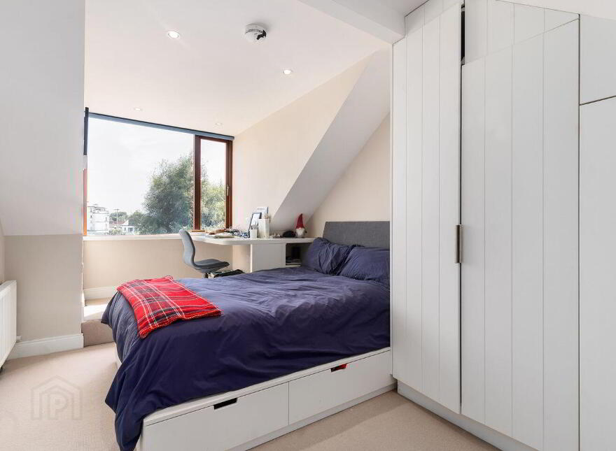 13 Oaklands Drive, Ballsbridge, Ballsbridge, D04E6V3