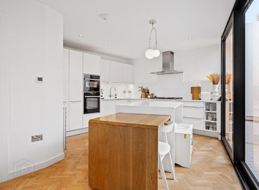 Seaflower Cottage, 10 Pigeon House Road, Ringsend, Ringsend, D04DX62