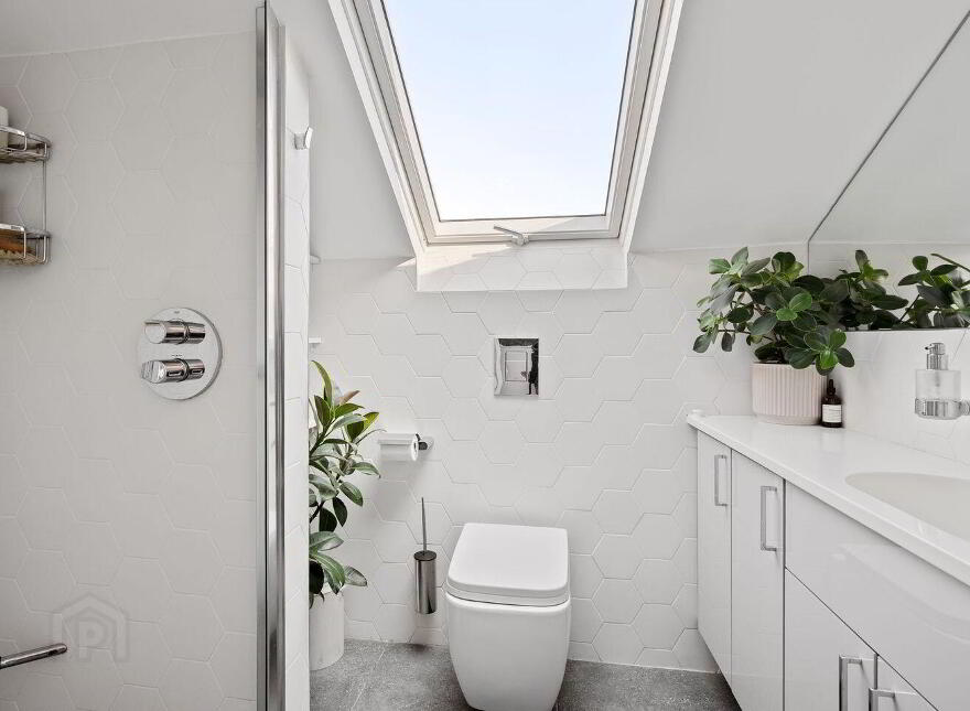 Seaflower Cottage, 10 Pigeon House Road, Ringsend, Ringsend, D04DX62