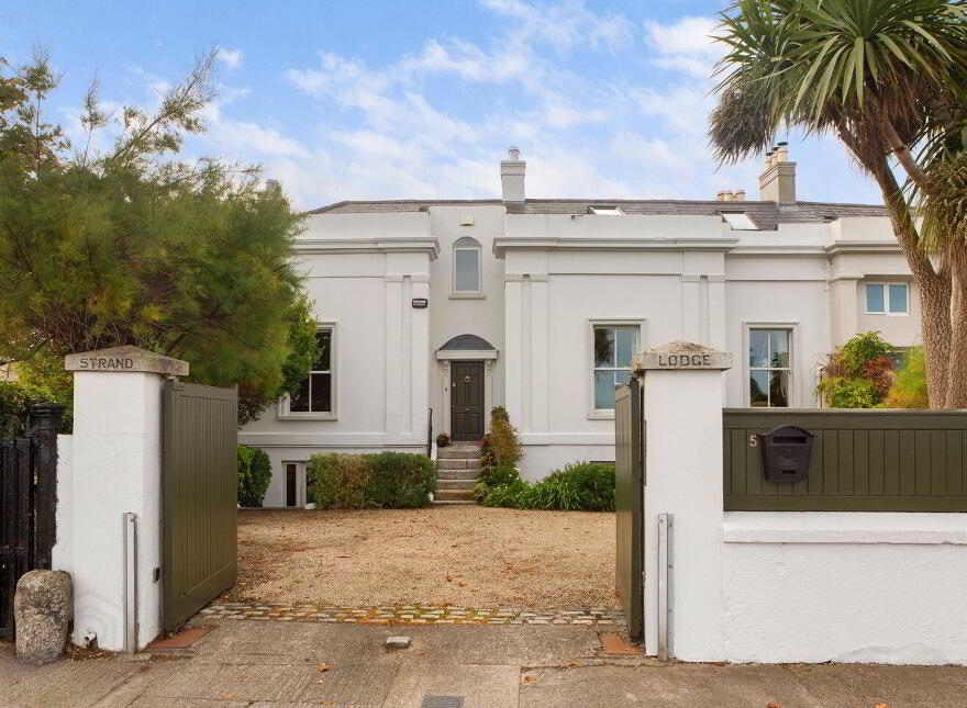 Strand Lodge, 5 Strand Road, Sandymount, Sandymount, D04X461 photo