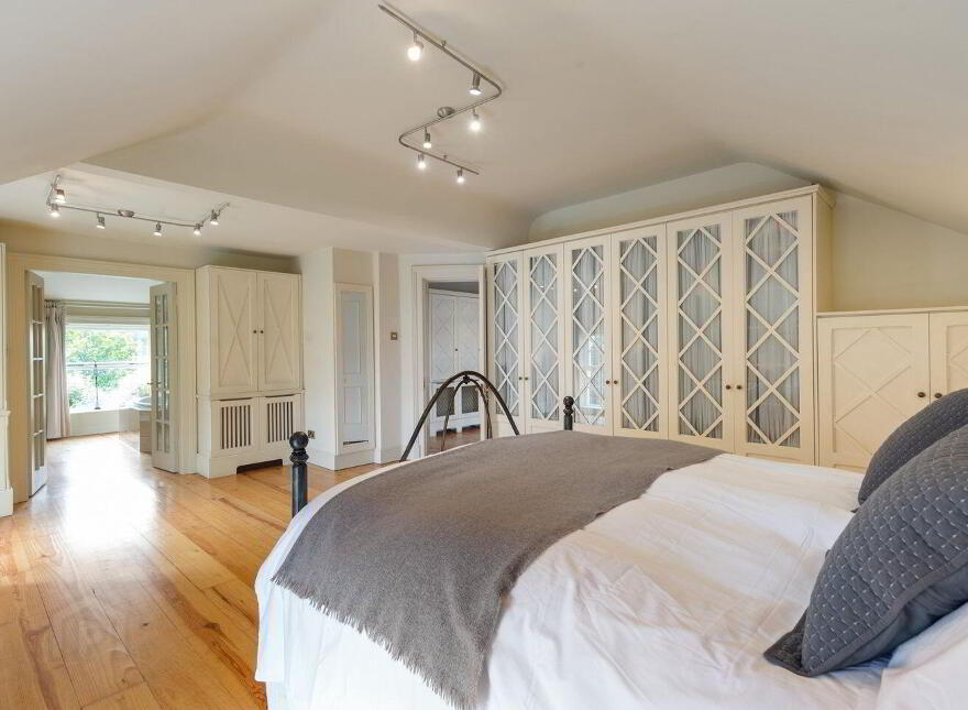 Strand Lodge, 5 Strand Road, Sandymount, Sandymount, D04X461