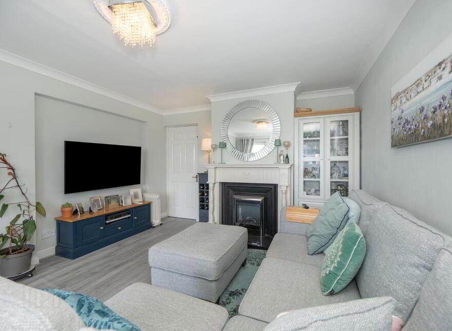 Bellevue, 42 The Highlands, Glounthaune, T45C858