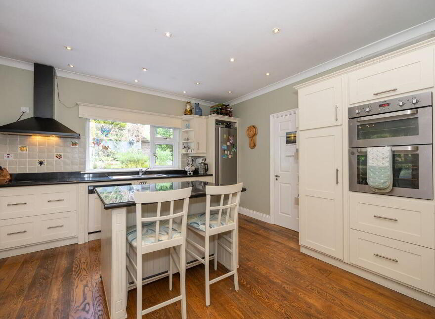 Bellevue, 42 The Highlands, Glounthaune, T45C858