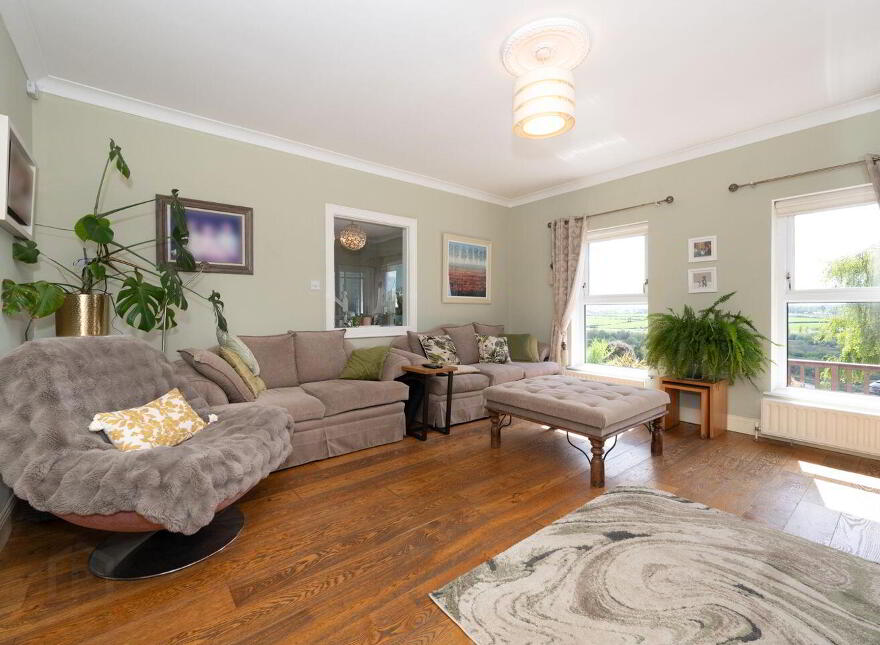 Bellevue, 42 The Highlands, Glounthaune, T45C858