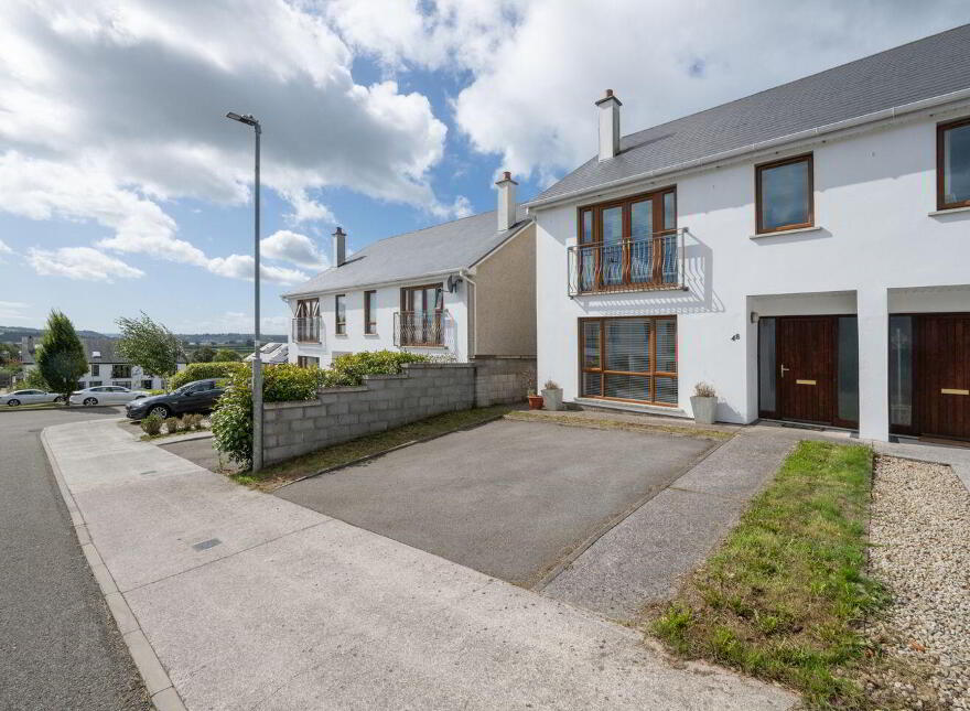 48 The Woods, Glounthaune, T45E029 photo