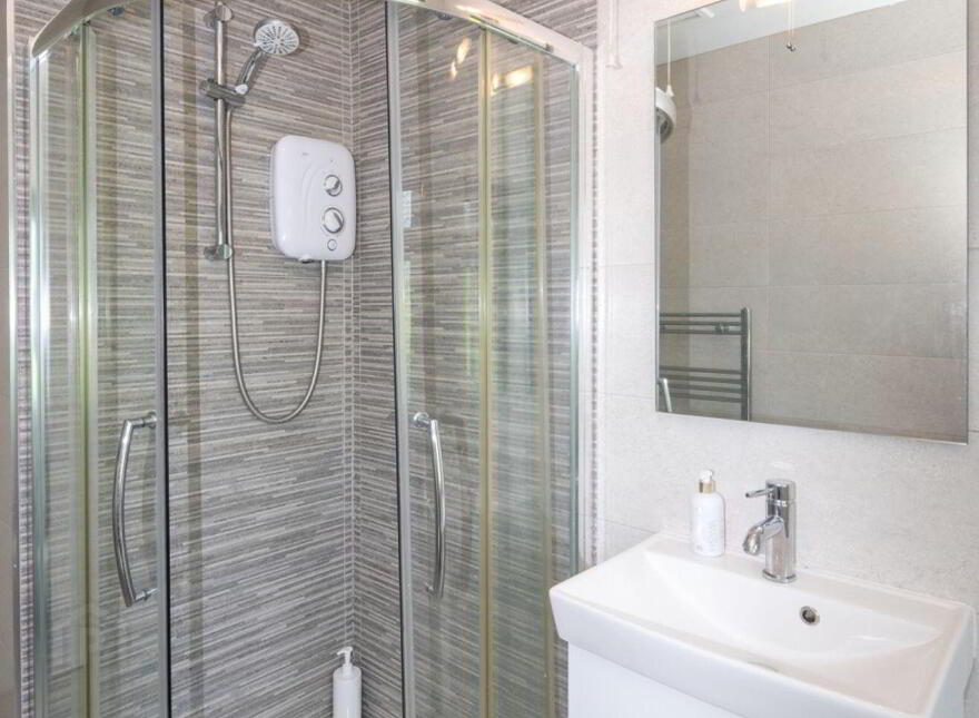 Sunnybank, Blossomgrove, Ballyvisteale, Knockraha, T45PK31