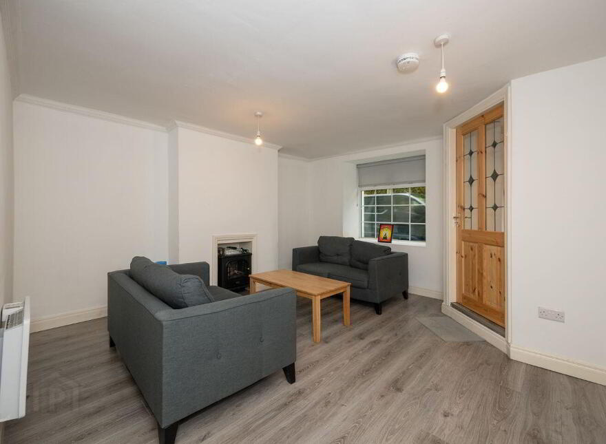 4 Barry's Terrace, Glanmire, T45TY72