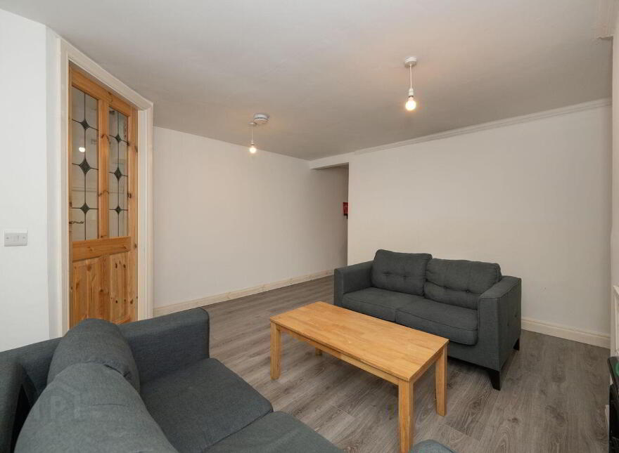 4 Barry's Terrace, Glanmire, T45TY72