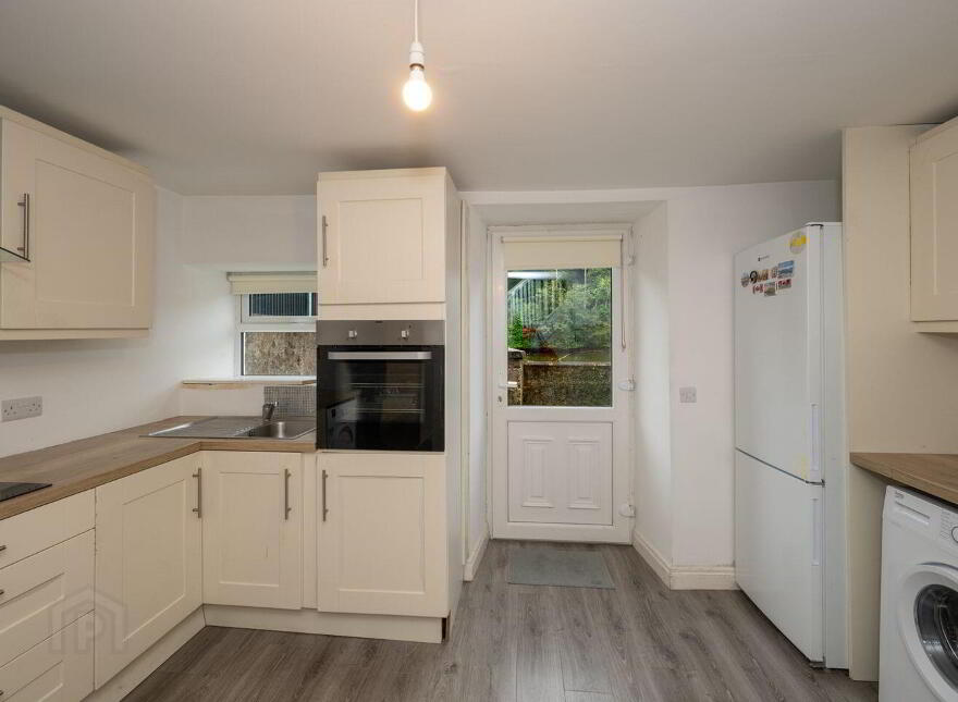 4 Barry's Terrace, Glanmire, T45TY72
