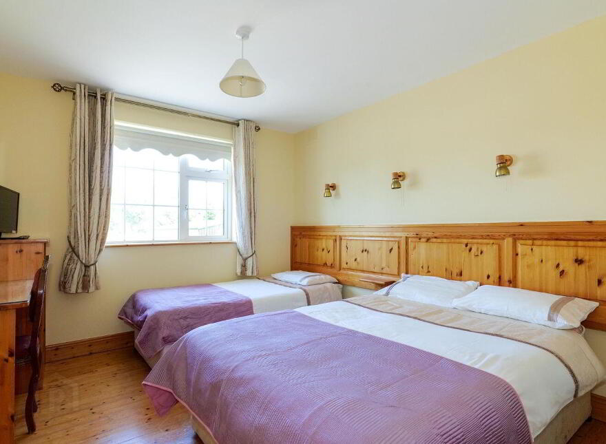 Shanlin House, Maree Road, Oranmore, H91D4E4