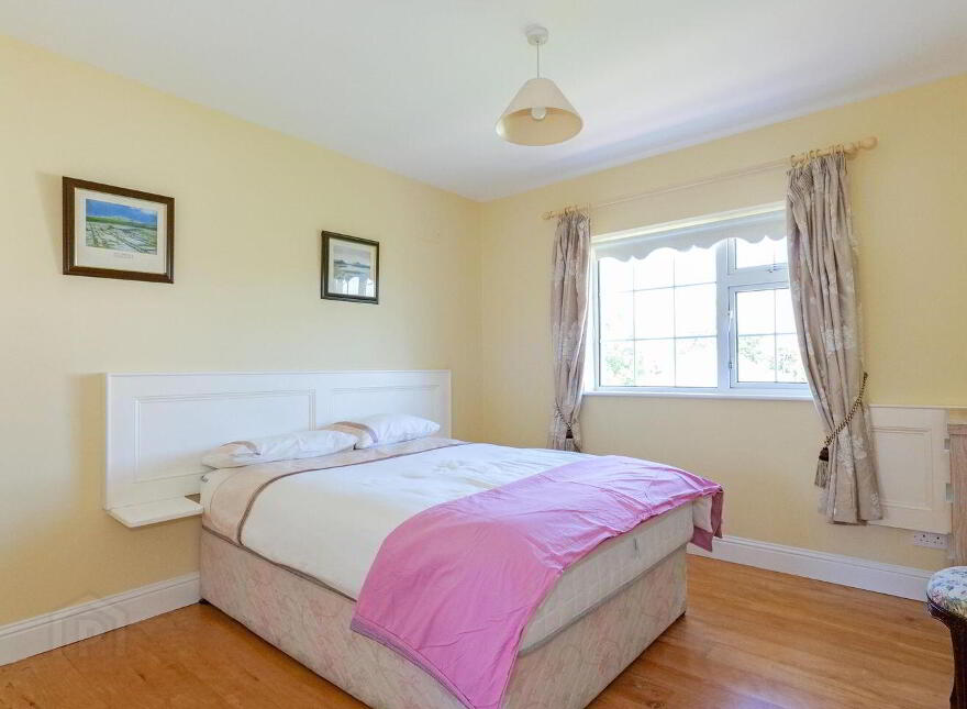 Shanlin House, Maree Road, Oranmore, H91D4E4