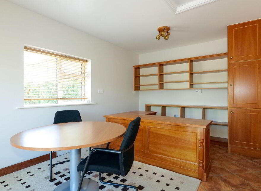 Shanlin House, Maree Road, Oranmore, H91D4E4