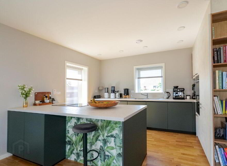 Dublin Road, Oranmore, H9103C9