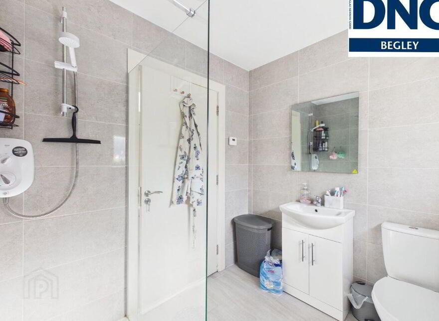 4 Apartments, Church Inn, Moate, N37HY04