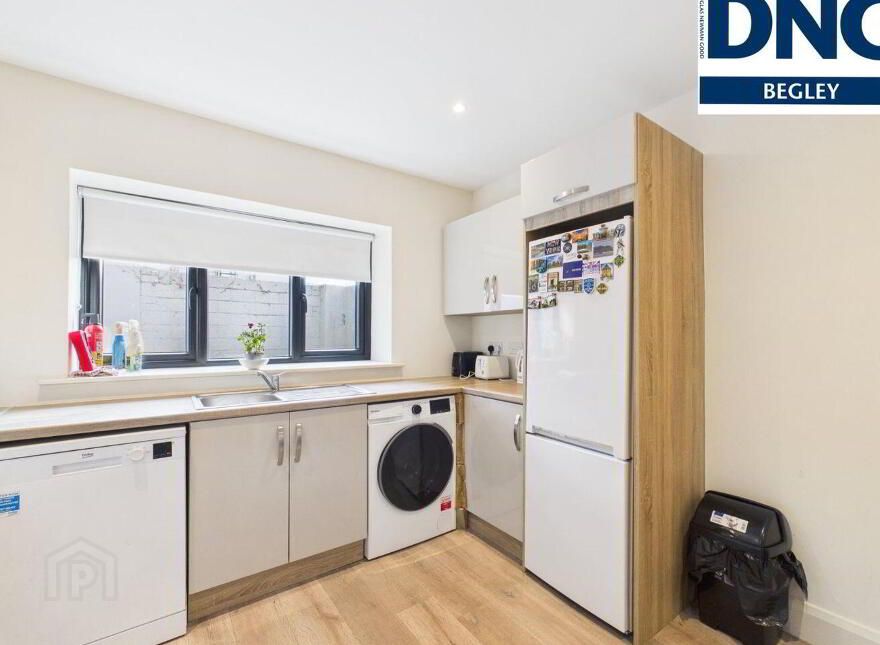 4 Apartments, Church Inn, Moate, N37HY04