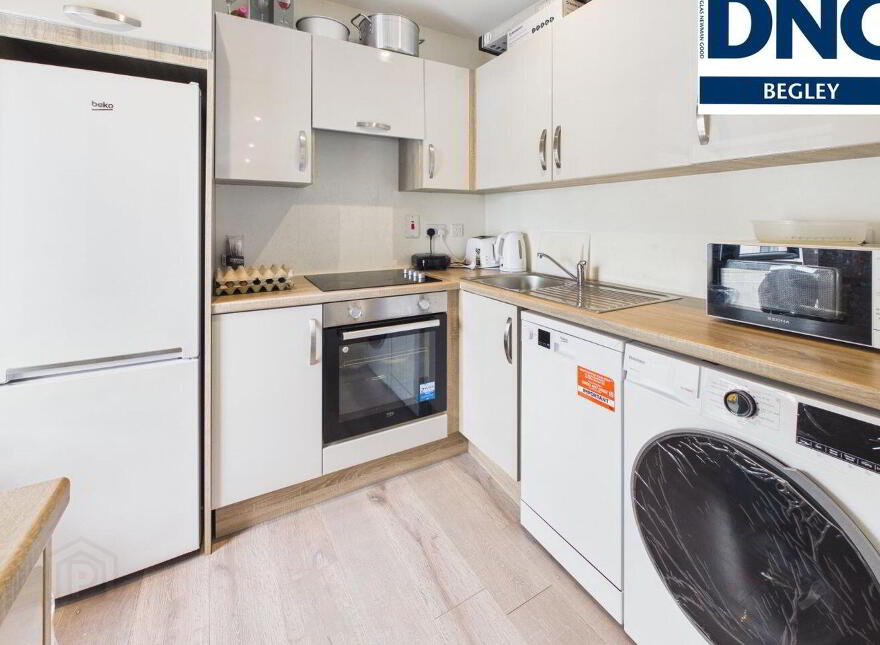 4 Apartments, Church Inn, Moate, N37HY04
