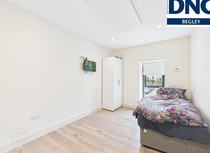 4 Apartments, Church Inn, Moate, N37HY04