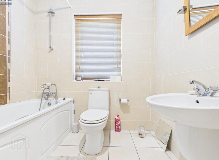 30 The Crescent, Ashfield, Tullow, R93EK46