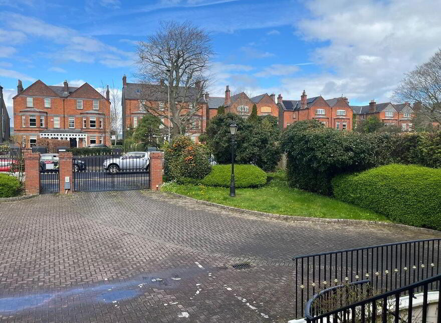 Apartment 7 Ardara Court, Ennis Road, V94D282