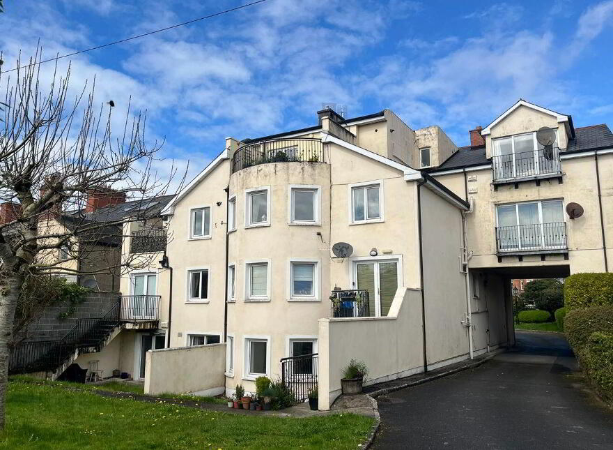 Apartment 7 Ardara Court, Ennis Road, V94D282