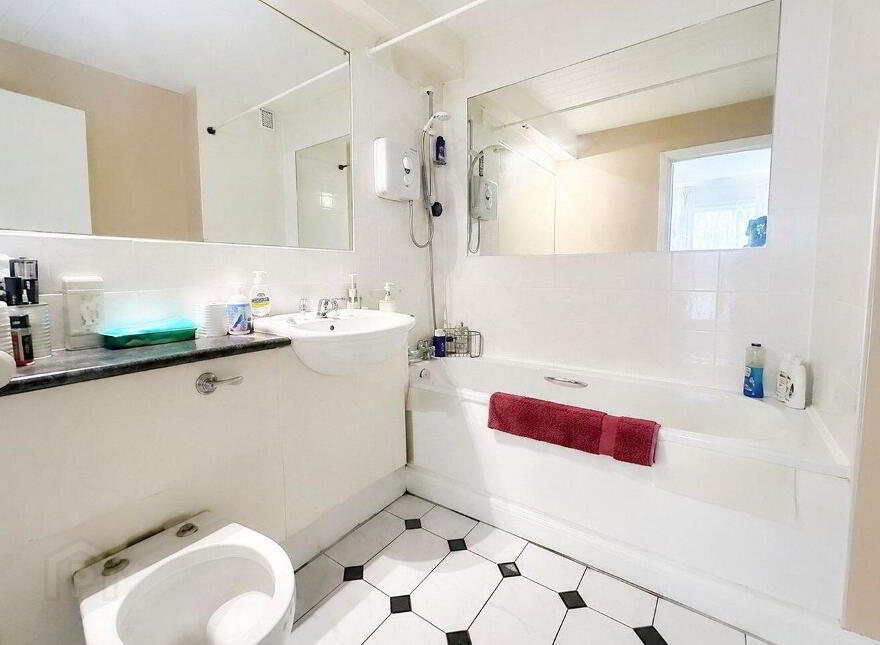 Apartment 23 Riverdock House Limerick City Centre, Limerick City Centre, V94HX56
