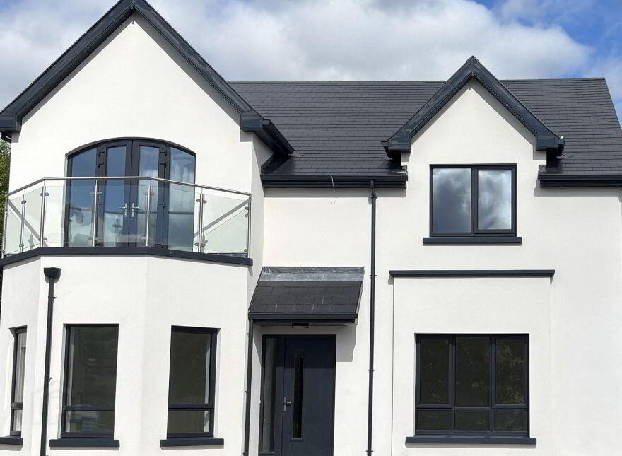 No 15 Lakeview, Cullenagh, Ballina Killaloe, Ballina, V94V3Y8